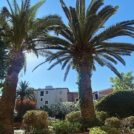 2 Bedrooms, 15 Min Walk To Beach, Ac, Pool & Fiber Internet In A Quiet, Private Gated Domain 5Kms To St Tropez Cogolin Dış mekan fotoğraf