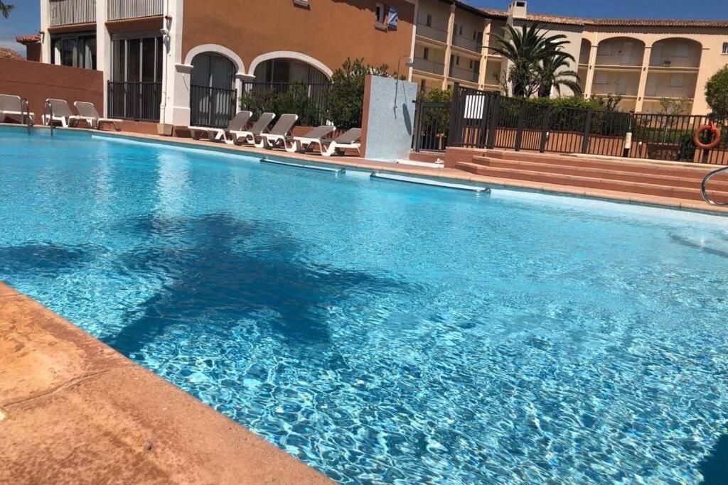 2 Bedrooms, 15 Min Walk To Beach, Ac, Pool & Fiber Internet In A Quiet, Private Gated Domain 5Kms To St Tropez Cogolin Dış mekan fotoğraf