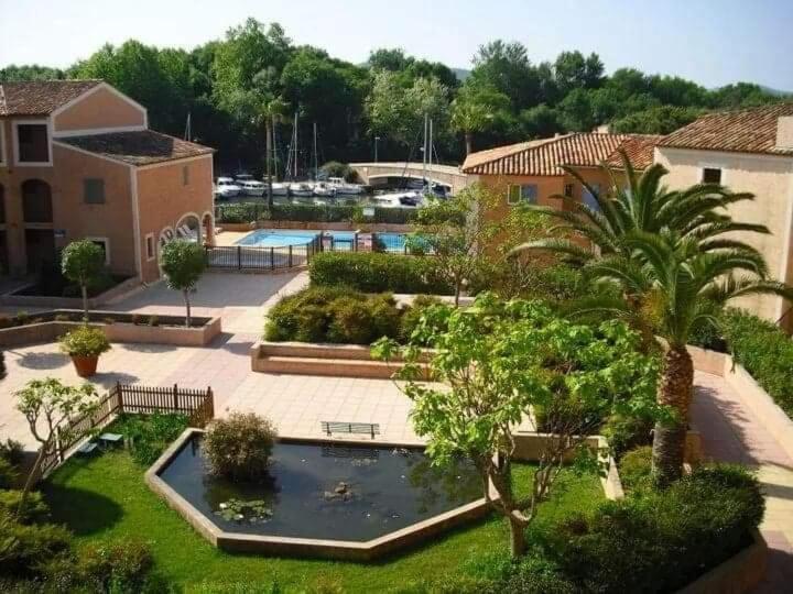 2 Bedrooms, 15 Min Walk To Beach, Ac, Pool & Fiber Internet In A Quiet, Private Gated Domain 5Kms To St Tropez Cogolin Dış mekan fotoğraf