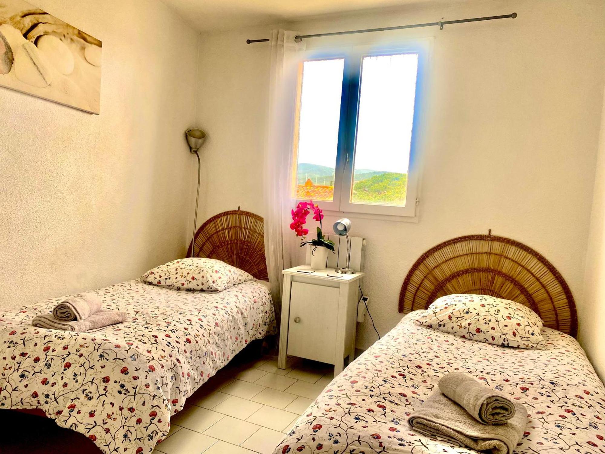 2 Bedrooms, 15 Min Walk To Beach, Ac, Pool & Fiber Internet In A Quiet, Private Gated Domain 5Kms To St Tropez Cogolin Dış mekan fotoğraf